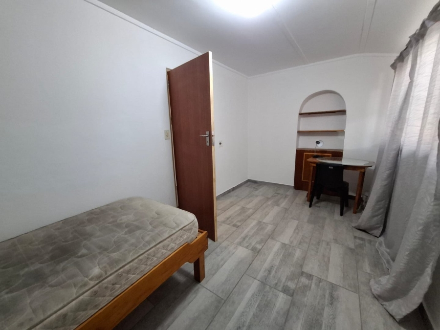 11 Bedroom Property for Sale in Brandwag Free State